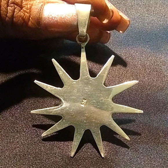 Sterling silver STARBURST pendant. - Picture 3 of 4